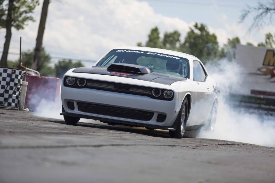 Dodge Challenger Drag Pak by Mopar 2015 года  (фото 7 из 12)